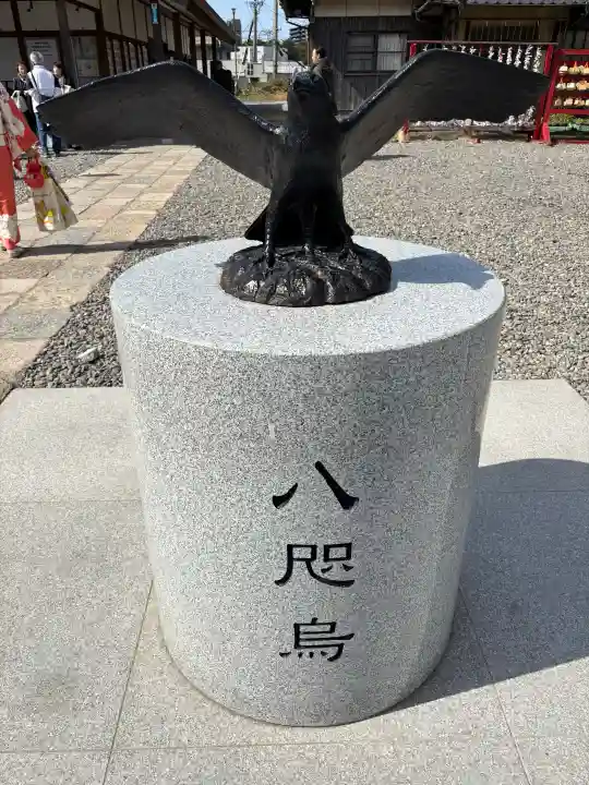 岡田神社の{uncategorized: "未分類", other: "その他", undefined: "問題あり", building: "その他建物", grave: "お墓", sacred_gate: "鳥居", guardian: "狛犬", statue: "像", buddha: "仏像", history: "歴史", nature: "自然", garden: "庭園", animal: "動物", pagoda: "塔", temizu: "手水舎", mountain_gate: "山門・神門", sanctuary: "本殿・本堂", subordinate: "末社・摂社", art: "芸術", scenery: "景色", jizo: "地蔵", ema: "絵馬", goshuin: "御朱印", omikuji: "おみくじ", items: "授与品その他", amulet: "お守り", goshuincho: "御朱印帳", eats: "食事", festival: "お祭り", votive_dance: "神楽", shichigosan: "七五三参", wedding: "結婚式", experience: "体験その他", initially: "初詣", around: "周辺", anti_infection: "感染症対策"}