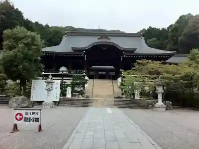 近江神宮の本殿・本堂