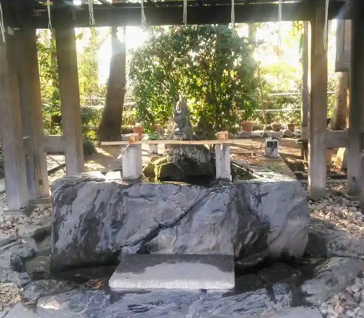 所澤神明社の手水舎