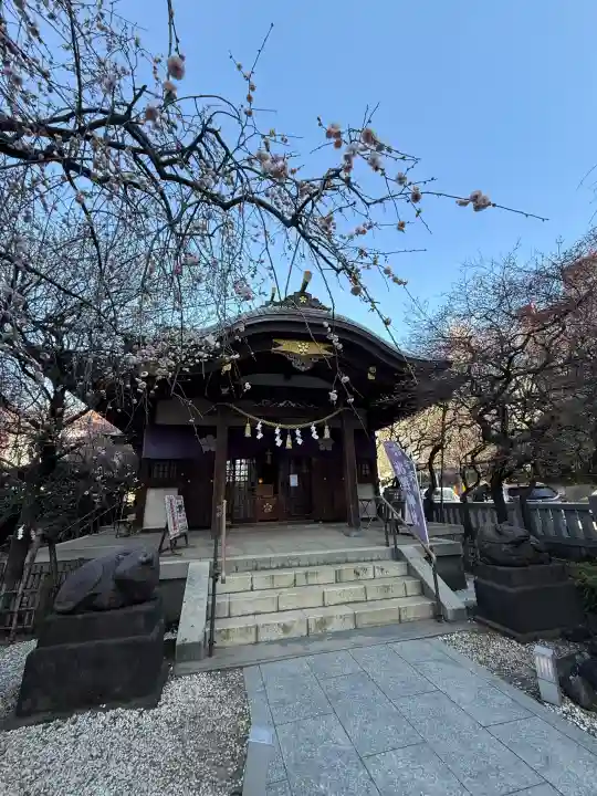 牛天神北野神社の{uncategorized: "未分類", other: "その他", undefined: "問題あり", building: "その他建物", grave: "お墓", sacred_gate: "鳥居", guardian: "狛犬", statue: "像", buddha: "仏像", history: "歴史", nature: "自然", garden: "庭園", animal: "動物", pagoda: "塔", temizu: "手水舎", mountain_gate: "山門・神門", sanctuary: "本殿・本堂", subordinate: "末社・摂社", art: "芸術", scenery: "景色", jizo: "地蔵", ema: "絵馬", goshuin: "御朱印", omikuji: "おみくじ", items: "授与品その他", amulet: "お守り", goshuincho: "御朱印帳", eats: "食事", festival: "お祭り", votive_dance: "神楽", shichigosan: "七五三参", wedding: "結婚式", experience: "体験その他", initially: "初詣", around: "周辺", anti_infection: "感染症対策"}