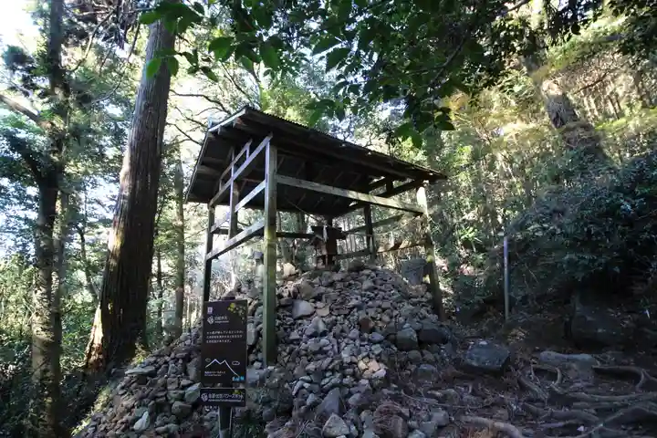 筑波山神社 女体山御本殿のその他建物