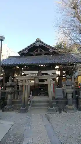 被官稲荷神社の本殿・本堂