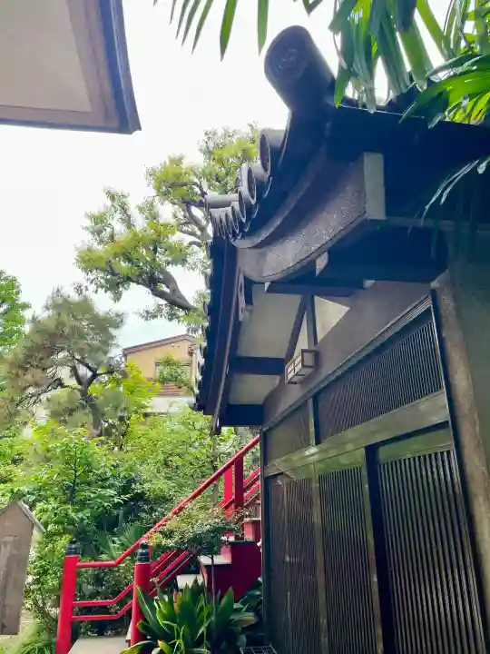 薬王寺の{uncategorized: "未分類", other: "その他", undefined: "問題あり", building: "その他建物", grave: "お墓", sacred_gate: "鳥居", guardian: "狛犬", statue: "像", buddha: "仏像", history: "歴史", nature: "自然", garden: "庭園", animal: "動物", pagoda: "塔", temizu: "手水舎", mountain_gate: "山門・神門", sanctuary: "本殿・本堂", subordinate: "末社・摂社", art: "芸術", scenery: "景色", jizo: "地蔵", ema: "絵馬", goshuin: "御朱印", omikuji: "おみくじ", items: "授与品その他", amulet: "お守り", goshuincho: "御朱印帳", eats: "食事", festival: "お祭り", votive_dance: "神楽", shichigosan: "七五三参", wedding: "結婚式", experience: "体験その他", initially: "初詣", around: "周辺", anti_infection: "感染症対策"}