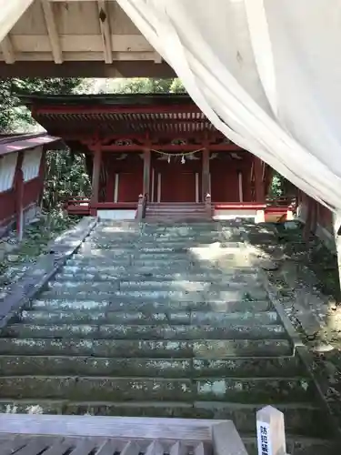 染羽天石勝神社の本殿