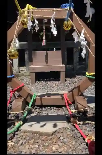 熊野皇大神社の{uncategorized: "未分類", other: "その他", undefined: "問題あり", building: "その他建物", grave: "お墓", sacred_gate: "鳥居", guardian: "狛犬", statue: "像", buddha: "仏像", history: "歴史", nature: "自然", garden: "庭園", animal: "動物", pagoda: "塔", temizu: "手水舎", mountain_gate: "山門・神門", sanctuary: "本殿・本堂", subordinate: "末社・摂社", art: "芸術", scenery: "景色", jizo: "地蔵", ema: "絵馬", goshuin: "御朱印", omikuji: "おみくじ", items: "授与品その他", amulet: "お守り", goshuincho: "御朱印帳", eats: "食事", festival: "お祭り", votive_dance: "神楽", shichigosan: "七五三参", wedding: "結婚式", experience: "体験その他", initially: "初詣", around: "周辺", anti_infection: "感染症対策"}