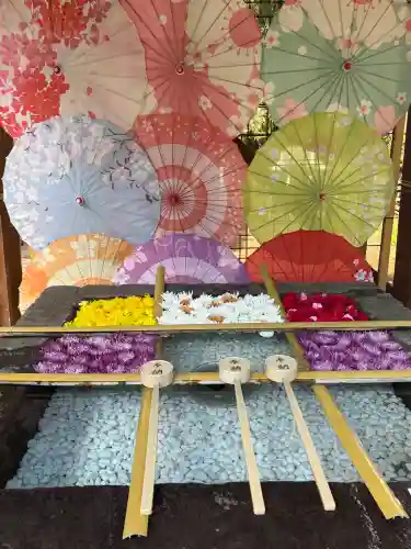 土津神社｜こどもと出世の神さまの{uncategorized: "未分類", other: "その他", undefined: "問題あり", building: "その他建物", grave: "お墓", sacred_gate: "鳥居", guardian: "狛犬", statue: "像", buddha: "仏像", history: "歴史", nature: "自然", garden: "庭園", animal: "動物", pagoda: "塔", temizu: "手水舎", mountain_gate: "山門・神門", sanctuary: "本殿・本堂", subordinate: "末社・摂社", art: "芸術", scenery: "景色", jizo: "地蔵", ema: "絵馬", goshuin: "御朱印", omikuji: "おみくじ", items: "授与品その他", amulet: "お守り", goshuincho: "御朱印帳", eats: "食事", festival: "お祭り", votive_dance: "神楽", shichigosan: "七五三参", wedding: "結婚式", experience: "体験その他", initially: "初詣", around: "周辺", anti_infection: "感染症対策"}