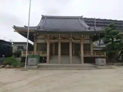 覚恩寺の本殿・本堂
