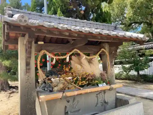 三津厳島神社の手水舎