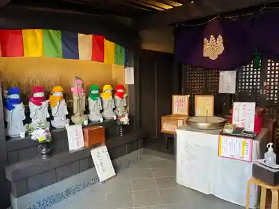 佛願寺　横浜別院の地蔵