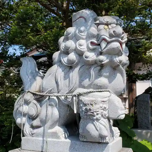 森三吉神社の狛犬