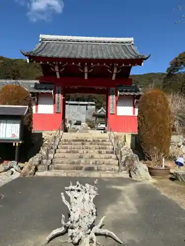 赤岩寺の{uncategorized: "未分類", other: "その他", undefined: "問題あり", building: "その他建物", grave: "お墓", sacred_gate: "鳥居", guardian: "狛犬", statue: "像", buddha: "仏像", history: "歴史", nature: "自然", garden: "庭園", animal: "動物", pagoda: "塔", temizu: "手水舎", mountain_gate: "山門・神門", sanctuary: "本殿・本堂", subordinate: "末社・摂社", art: "芸術", scenery: "景色", jizo: "地蔵", ema: "絵馬", goshuin: "御朱印", omikuji: "おみくじ", items: "授与品その他", amulet: "お守り", goshuincho: "御朱印帳", eats: "食事", festival: "お祭り", votive_dance: "神楽", shichigosan: "七五三参", wedding: "結婚式", experience: "体験その他", initially: "初詣", around: "周辺", anti_infection: "感染症対策"}