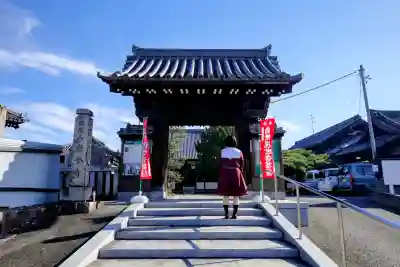 康全寺の{uncategorized: "未分類", other: "その他", undefined: "問題あり", building: "その他建物", grave: "お墓", sacred_gate: "鳥居", guardian: "狛犬", statue: "像", buddha: "仏像", history: "歴史", nature: "自然", garden: "庭園", animal: "動物", pagoda: "塔", temizu: "手水舎", mountain_gate: "山門・神門", sanctuary: "本殿・本堂", subordinate: "末社・摂社", art: "芸術", scenery: "景色", jizo: "地蔵", ema: "絵馬", goshuin: "御朱印", omikuji: "おみくじ", items: "授与品その他", amulet: "お守り", goshuincho: "御朱印帳", eats: "食事", festival: "お祭り", votive_dance: "神楽", shichigosan: "七五三参", wedding: "結婚式", experience: "体験その他", initially: "初詣", around: "周辺", anti_infection: "感染症対策"}