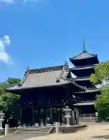 八事山 興正寺の山門・神門