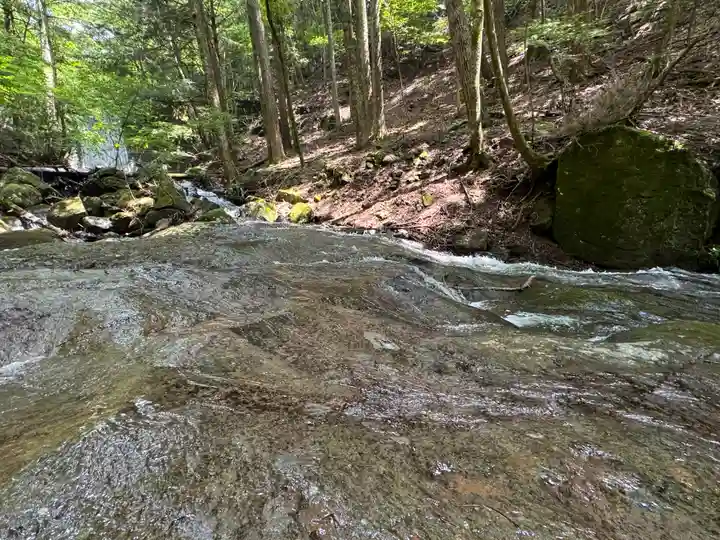 母の白滝神社(山梨県)