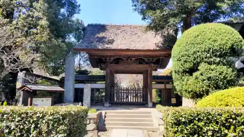 極楽寺（霊鷲山感應院極楽律寺）の山門・神門