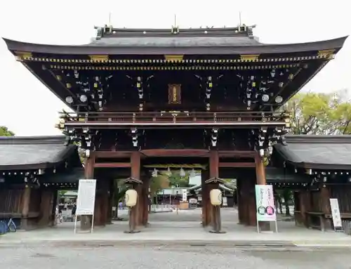 真清田神社の山門・神門