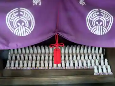 被官稲荷神社の授与品その他