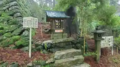 砥鹿神社（奥宮）の末社・摂社