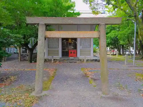 八劔社の鳥居