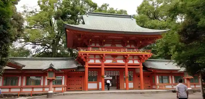 武蔵一宮氷川神社の山門・神門
