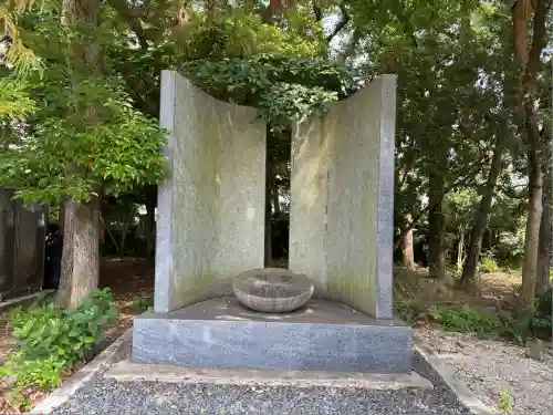 三重縣護國神社の塔