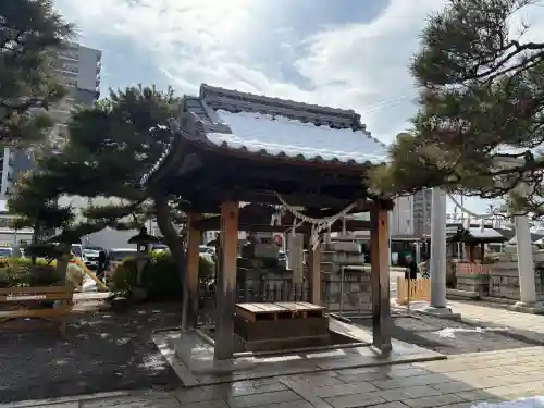 豊国神社の{uncategorized: "未分類", other: "その他", undefined: "問題あり", building: "その他建物", grave: "お墓", sacred_gate: "鳥居", guardian: "狛犬", statue: "像", buddha: "仏像", history: "歴史", nature: "自然", garden: "庭園", animal: "動物", pagoda: "塔", temizu: "手水舎", mountain_gate: "山門・神門", sanctuary: "本殿・本堂", subordinate: "末社・摂社", art: "芸術", scenery: "景色", jizo: "地蔵", ema: "絵馬", goshuin: "御朱印", omikuji: "おみくじ", items: "授与品その他", amulet: "お守り", goshuincho: "御朱印帳", eats: "食事", festival: "お祭り", votive_dance: "神楽", shichigosan: "七五三参", wedding: "結婚式", experience: "体験その他", initially: "初詣", around: "周辺", anti_infection: "感染症対策"}