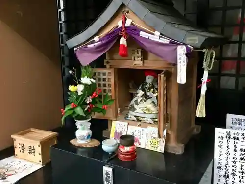 六間道地蔵尊の末社・摂社