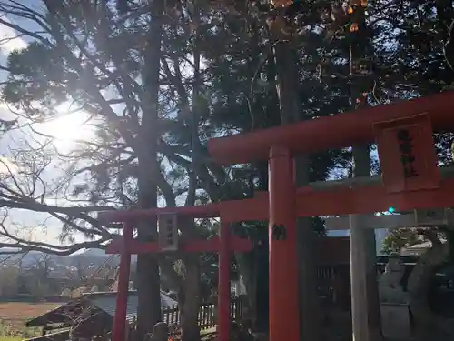 亀麿神社の鳥居