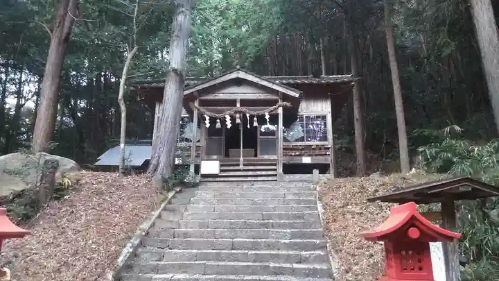 二兒神社の本殿・本堂