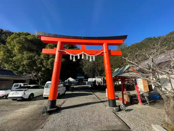 勝浦八幡神社の鳥居