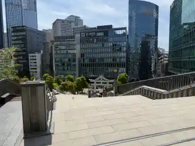 日枝神社の{uncategorized: "未分類", other: "その他", undefined: "問題あり", building: "その他建物", grave: "お墓", sacred_gate: "鳥居", guardian: "狛犬", statue: "像", buddha: "仏像", history: "歴史", nature: "自然", garden: "庭園", animal: "動物", pagoda: "塔", temizu: "手水舎", mountain_gate: "山門・神門", sanctuary: "本殿・本堂", subordinate: "末社・摂社", art: "芸術", scenery: "景色", jizo: "地蔵", ema: "絵馬", goshuin: "御朱印", omikuji: "おみくじ", items: "授与品その他", amulet: "お守り", goshuincho: "御朱印帳", eats: "食事", festival: "お祭り", votive_dance: "神楽", shichigosan: "七五三参", wedding: "結婚式", experience: "体験その他", initially: "初詣", around: "周辺", anti_infection: "感染症対策"}