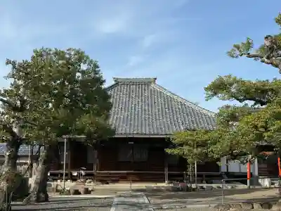 実相寺の{uncategorized: "未分類", other: "その他", undefined: "問題あり", building: "その他建物", grave: "お墓", sacred_gate: "鳥居", guardian: "狛犬", statue: "像", buddha: "仏像", history: "歴史", nature: "自然", garden: "庭園", animal: "動物", pagoda: "塔", temizu: "手水舎", mountain_gate: "山門・神門", sanctuary: "本殿・本堂", subordinate: "末社・摂社", art: "芸術", scenery: "景色", jizo: "地蔵", ema: "絵馬", goshuin: "御朱印", omikuji: "おみくじ", items: "授与品その他", amulet: "お守り", goshuincho: "御朱印帳", eats: "食事", festival: "お祭り", votive_dance: "神楽", shichigosan: "七五三参", wedding: "結婚式", experience: "体験その他", initially: "初詣", around: "周辺", anti_infection: "感染症対策"}