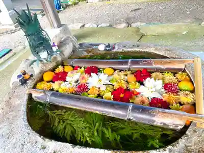 立志神社の手水舎