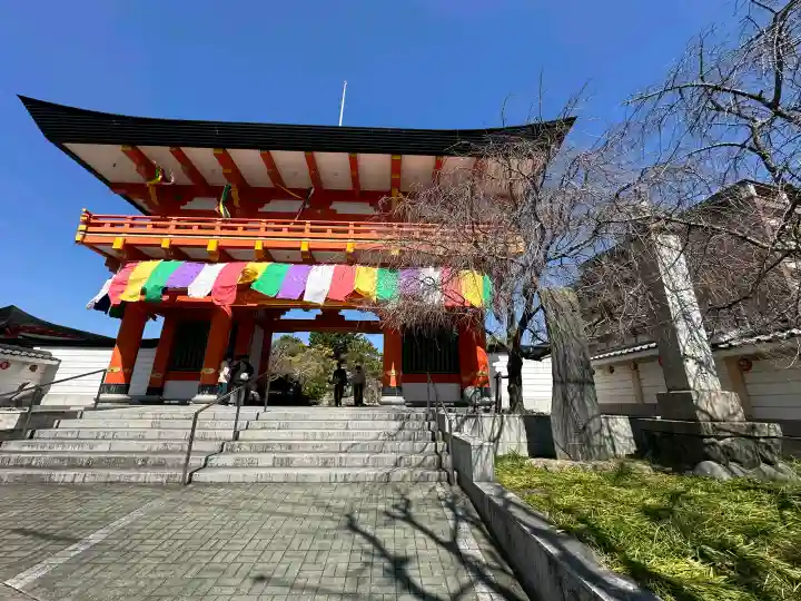 鴨江寺の{uncategorized: "未分類", other: "その他", undefined: "問題あり", building: "その他建物", grave: "お墓", sacred_gate: "鳥居", guardian: "狛犬", statue: "像", buddha: "仏像", history: "歴史", nature: "自然", garden: "庭園", animal: "動物", pagoda: "塔", temizu: "手水舎", mountain_gate: "山門・神門", sanctuary: "本殿・本堂", subordinate: "末社・摂社", art: "芸術", scenery: "景色", jizo: "地蔵", ema: "絵馬", goshuin: "御朱印", omikuji: "おみくじ", items: "授与品その他", amulet: "お守り", goshuincho: "御朱印帳", eats: "食事", festival: "お祭り", votive_dance: "神楽", shichigosan: "七五三参", wedding: "結婚式", experience: "体験その他", initially: "初詣", around: "周辺", anti_infection: "感染症対策"}
