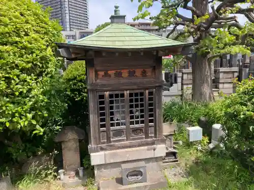 醫王寺の{uncategorized: "未分類", other: "その他", undefined: "問題あり", building: "その他建物", grave: "お墓", sacred_gate: "鳥居", guardian: "狛犬", statue: "像", buddha: "仏像", history: "歴史", nature: "自然", garden: "庭園", animal: "動物", pagoda: "塔", temizu: "手水舎", mountain_gate: "山門・神門", sanctuary: "本殿・本堂", subordinate: "末社・摂社", art: "芸術", scenery: "景色", jizo: "地蔵", ema: "絵馬", goshuin: "御朱印", omikuji: "おみくじ", items: "授与品その他", amulet: "お守り", goshuincho: "御朱印帳", eats: "食事", festival: "お祭り", votive_dance: "神楽", shichigosan: "七五三参", wedding: "結婚式", experience: "体験その他", initially: "初詣", around: "周辺", anti_infection: "感染症対策"}