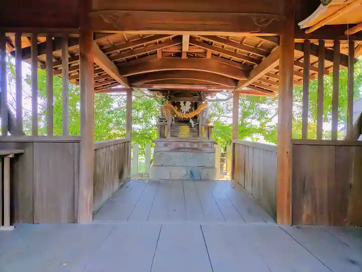 十二所社(野崎)の本殿・本堂