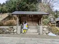 春日神社の手水舎