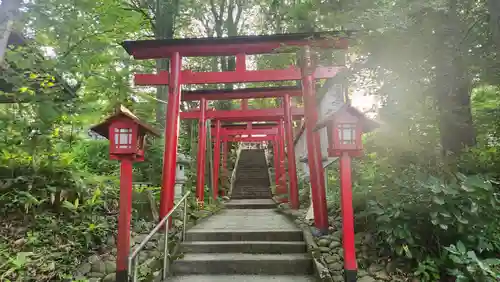 斗瑩稲荷神社の鳥居