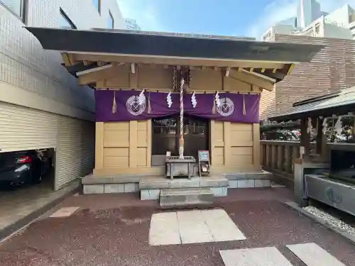 朝日神社の{uncategorized: "未分類", other: "その他", undefined: "問題あり", building: "その他建物", grave: "お墓", sacred_gate: "鳥居", guardian: "狛犬", statue: "像", buddha: "仏像", history: "歴史", nature: "自然", garden: "庭園", animal: "動物", pagoda: "塔", temizu: "手水舎", mountain_gate: "山門・神門", sanctuary: "本殿・本堂", subordinate: "末社・摂社", art: "芸術", scenery: "景色", jizo: "地蔵", ema: "絵馬", goshuin: "御朱印", omikuji: "おみくじ", items: "授与品その他", amulet: "お守り", goshuincho: "御朱印帳", eats: "食事", festival: "お祭り", votive_dance: "神楽", shichigosan: "七五三参", wedding: "結婚式", experience: "体験その他", initially: "初詣", around: "周辺", anti_infection: "感染症対策"}
