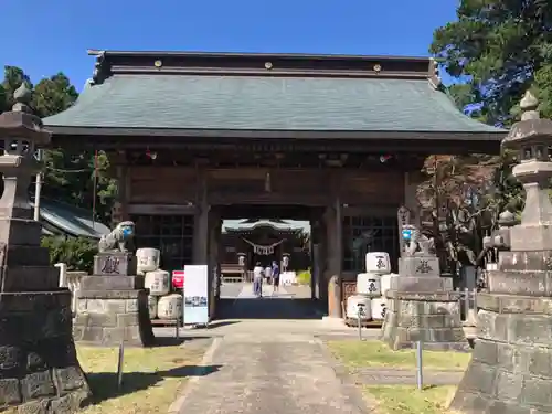 常陸第三宮　吉田神社の山門・神門