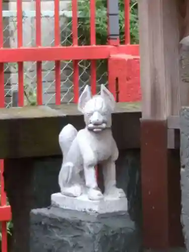 丁張稲荷神社の狛犬