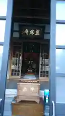 盛林寺の本殿