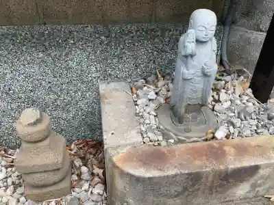 光輪寺の{uncategorized: "未分類", other: "その他", undefined: "問題あり", building: "その他建物", grave: "お墓", sacred_gate: "鳥居", guardian: "狛犬", statue: "像", buddha: "仏像", history: "歴史", nature: "自然", garden: "庭園", animal: "動物", pagoda: "塔", temizu: "手水舎", mountain_gate: "山門・神門", sanctuary: "本殿・本堂", subordinate: "末社・摂社", art: "芸術", scenery: "景色", jizo: "地蔵", ema: "絵馬", goshuin: "御朱印", omikuji: "おみくじ", items: "授与品その他", amulet: "お守り", goshuincho: "御朱印帳", eats: "食事", festival: "お祭り", votive_dance: "神楽", shichigosan: "七五三参", wedding: "結婚式", experience: "体験その他", initially: "初詣", around: "周辺", anti_infection: "感染症対策"}