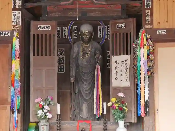 導地蔵尊(導地蔵堂)の仏像