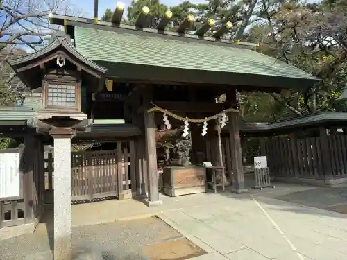 意富比神社の{uncategorized: "未分類", other: "その他", undefined: "問題あり", building: "その他建物", grave: "お墓", sacred_gate: "鳥居", guardian: "狛犬", statue: "像", buddha: "仏像", history: "歴史", nature: "自然", garden: "庭園", animal: "動物", pagoda: "塔", temizu: "手水舎", mountain_gate: "山門・神門", sanctuary: "本殿・本堂", subordinate: "末社・摂社", art: "芸術", scenery: "景色", jizo: "地蔵", ema: "絵馬", goshuin: "御朱印", omikuji: "おみくじ", items: "授与品その他", amulet: "お守り", goshuincho: "御朱印帳", eats: "食事", festival: "お祭り", votive_dance: "神楽", shichigosan: "七五三参", wedding: "結婚式", experience: "体験その他", initially: "初詣", around: "周辺", anti_infection: "感染症対策"}