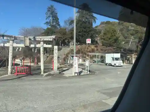 賀茂別雷神社の{uncategorized: "未分類", other: "その他", undefined: "問題あり", building: "その他建物", grave: "お墓", sacred_gate: "鳥居", guardian: "狛犬", statue: "像", buddha: "仏像", history: "歴史", nature: "自然", garden: "庭園", animal: "動物", pagoda: "塔", temizu: "手水舎", mountain_gate: "山門・神門", sanctuary: "本殿・本堂", subordinate: "末社・摂社", art: "芸術", scenery: "景色", jizo: "地蔵", ema: "絵馬", goshuin: "御朱印", omikuji: "おみくじ", items: "授与品その他", amulet: "お守り", goshuincho: "御朱印帳", eats: "食事", festival: "お祭り", votive_dance: "神楽", shichigosan: "七五三参", wedding: "結婚式", experience: "体験その他", initially: "初詣", around: "周辺", anti_infection: "感染症対策"}