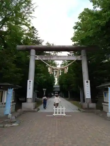 帯廣神社の鳥居