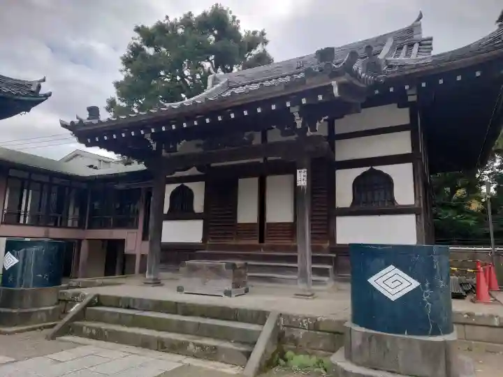 題経寺(柴又帝釈天)の{uncategorized: "未分類", other: "その他", undefined: "問題あり", building: "その他建物", grave: "お墓", sacred_gate: "鳥居", guardian: "狛犬", statue: "像", buddha: "仏像", history: "歴史", nature: "自然", garden: "庭園", animal: "動物", pagoda: "塔", temizu: "手水舎", mountain_gate: "山門・神門", sanctuary: "本殿・本堂", subordinate: "末社・摂社", art: "芸術", scenery: "景色", jizo: "地蔵", ema: "絵馬", goshuin: "御朱印", omikuji: "おみくじ", items: "授与品その他", amulet: "お守り", goshuincho: "御朱印帳", eats: "食事", festival: "お祭り", votive_dance: "神楽", shichigosan: "七五三参", wedding: "結婚式", experience: "体験その他", initially: "初詣", around: "周辺", anti_infection: "感染症対策"}