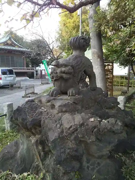 新宿下落合氷川神社の狛犬