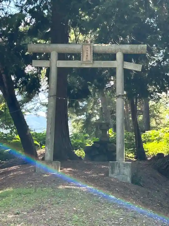 ニ柱神社(長野県)